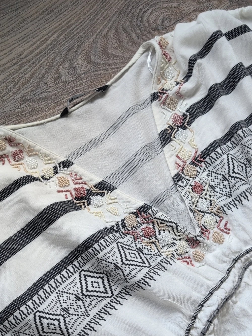 Zara 100% Cotton White Dress with Black Stripes and Embroidered Accents - Picture 4 of 5